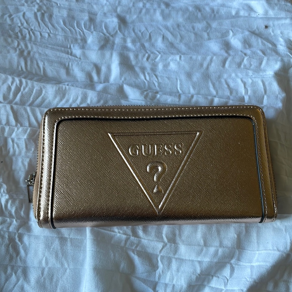 Guess Wallet